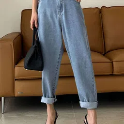 Kotty Women Blue Relaxed Fit High-Rise Clean Look Stretchable Cropped Jeans-image-87