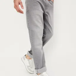 max Men Mid-Rise Light Fade Clean Look Stretchable Jeans image 2