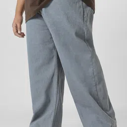 Urbano Plus Men Loose Fit Washed Non-Stretchable Jeans image 4