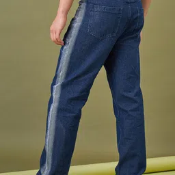 MASCLN SASSAFRAS Men Relaxed Fit Bleached Pure Cotton Jeans image 5