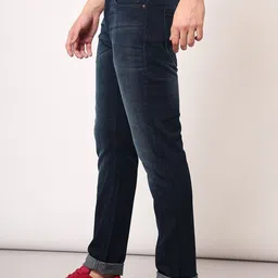 Lee Men Rodeo Light Fade Clean Look Stretchable Jeans image 4