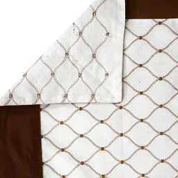 SHADES of LIFE Cream & Brown Checked Cotton 4-Seater Table Covers image 3