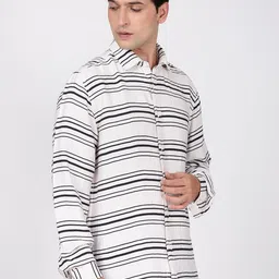 Bene Kleed Men Horizontal Stripes Striped Casual Shirt image 5