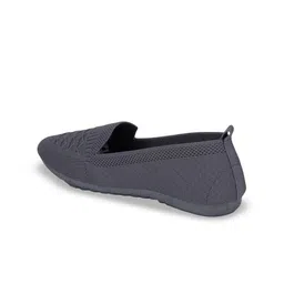FABBMATE Girl Textured Slip-On Sneakers image 2