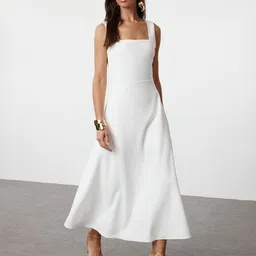 Trendyol Fit & Flare Maxi Dress-picture-33