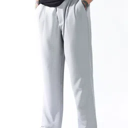 Hubberholme Men Relaxed Straight Leg Easy Wash Pleated Trouser image 3