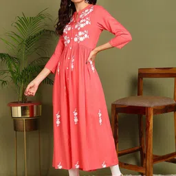 Kapad Dwar Women Ethnic Motifs Embroidered Flared Sleeves Thread Work Kurta image 5