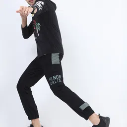 HIGHLANDER Men Printed Joggers Trousers image 5