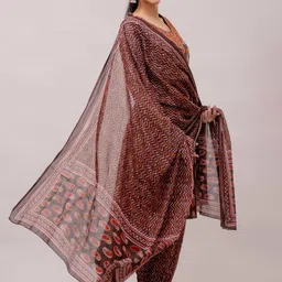 GORDHAN Women Floral Printed Regular Thread Work Pure Cotton Kurta with Harem Pants & With Dupatta image 3