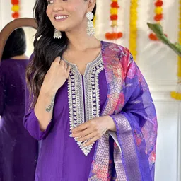 KALINI Notch Neck Floral Yoke Design Sequinned Straight Kurta with Trouser & Dupatta image 4