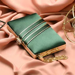 DressBerry Embellished Box Clutch-picture-19