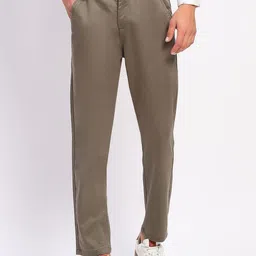 Global Republic Men Solid Relaxed Straight Leg Mid-Rise Pleated Trousers-picture-28