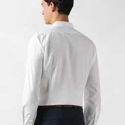 Van Heusen Men Slim Fit Solid Spread Collar Pure Cotton Formal Shirt image 4