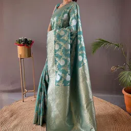 SANISA Woven Design Zari Silk Blend Handloom Saree image 4