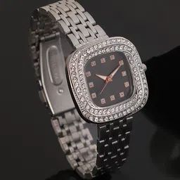 HAUTE SAUCE by Campus Sutra Women Embellished Dial & Stainless Steel Bracelet Style Straps Analogue Watch-picture-37