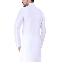 JEXI Men Solid Festive Silk Straight Kurta image 5