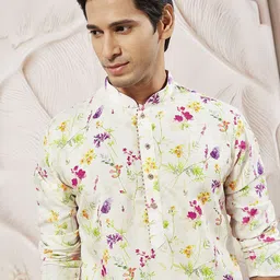 VASTRAMAY Men Floral Printed Regular Kurta with Trousers image 2
