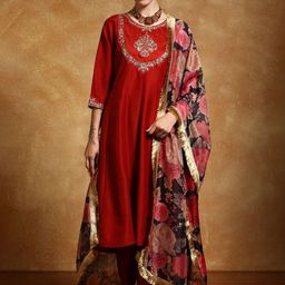 Varanga Women Floral Embroidered Regular Kurta with Trousers & With Dupatta Kurta Sets-picture-11