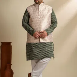 SOJANYA PLUS Men Plus Size Woven Design Embroidered Kurta with Pyjama & Nehru Jacket-picture-20