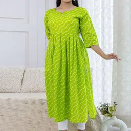 MERAAKI FASHION Leheriya Printed Notch Neck A-Line Pure Cotton Kurta image 4