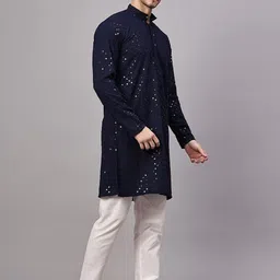 VIBEPRINT Men Embellished Sequinned Kurta image 5