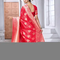 MORDEN MUSE Woven Design Zari Banarasi Saree image 4