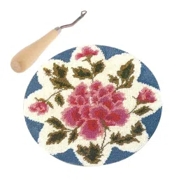 CALANDIS™ Latch Hook Rug Kits Flower Craft Embroidery Cushion with Wood Crochet Hook | Latch Hooking Kits | Latch Hooking | Rug Making | Needlecrafts & Yarn image 3