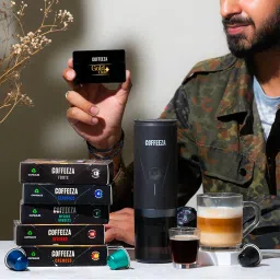 COFFEEZA Finero Mini Portable Espresso Machine & 50 Coffee Pods Gift Set | Travel Coffee Maker for Capsules & Grounds | Perfect for Home, Office & Camping image 4
