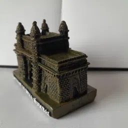 Gateway of India Mumbai Monument Decorative 3D Model Showpiece, Bronze Finish image 2