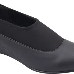 lee feet Slip On For Women image 1