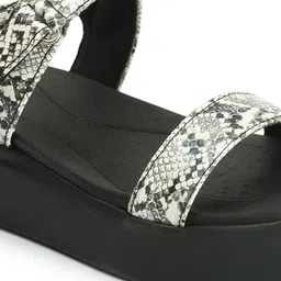 Carlton London sports Printed Platform Sandals image 3