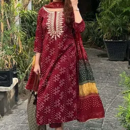 GoSriKi Ethnic Motifs Printed Thread Work Straight Kurta With Trousers & Dupatta image 4