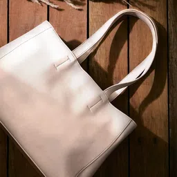 White Lily Structured Handheld Bag-picture-44