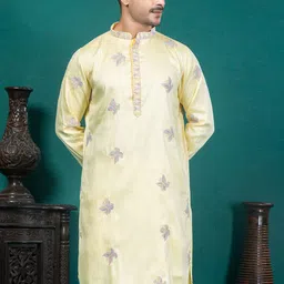 EKYAA Men Floral Printed Thread Work Kurta image 4