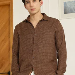 Campus Sutra Comfort Textured Spread Collar Casual Shirt-image-8