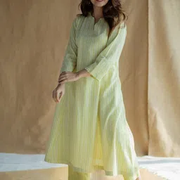 THE INDIAN ETHNIC CO Women Solid Mid-Rise Casual Regular Trouser-image-46