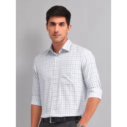 AD By Arvind Men Opaque Checked Casual Shirt image 5