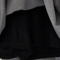 Trendyol Women Checked A-Line Mini Skirts image 5