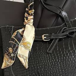 StyleCast PU Bucket Shoulder Bag image 4