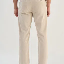 GANT Men Relaxed Straight Fit Trousers image 4