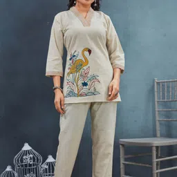 Flossy Women Floral Embroidered Thread Work Pure Cotton Kurta Set-picture-33