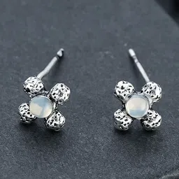 StyleCast x Revolte Classic Studs Earrings image 3