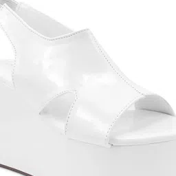 JM Looks Women Backstrap Platform Sandals image 2