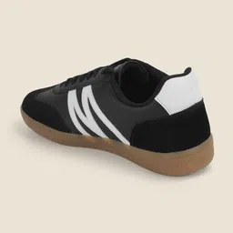 Metro Men Lace-Ups Colourblocked Sneakers image 3