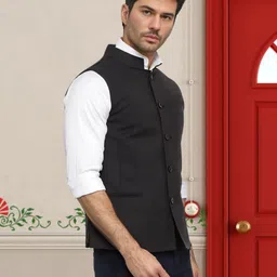 rocksy Solid Men Waistcoat image 4