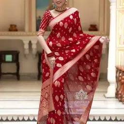 revangi Women Floral Woven Saree with Contrast Border image 1