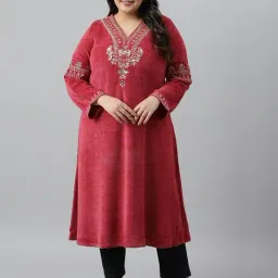 Women Embroidery Kurta image 1