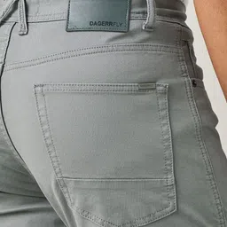 DAGERRFLY Men Solid Relaxed Fit Jeans image 5