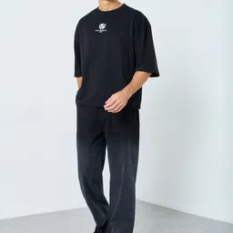 Styli Men Relaxed Fit Clean Look Light Fade Pure Cotton Jeans-image-59