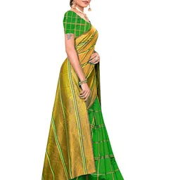 Maroosh Striped Saree image 2